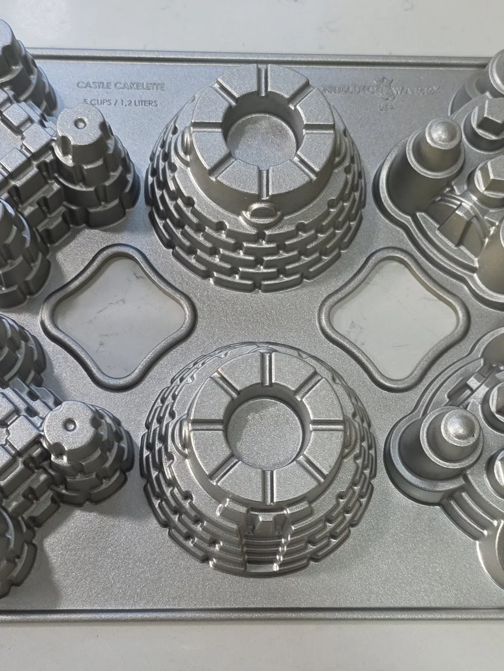 Nordic Ware Sand Castle Cakelette Pan 5 Cups/1.2L Mini Cakes Bakeware 6 Cavity